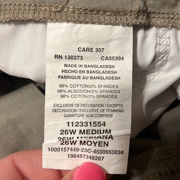 Shorts - Picture 4 of 6